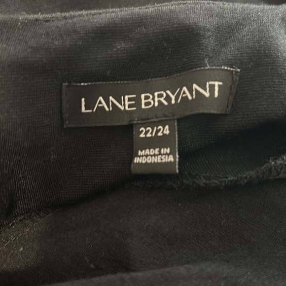 The perfect LBD. Woman’s 3/4-Sleeve Princess Fit & Flare Dress in black. - Picture 9 of 11